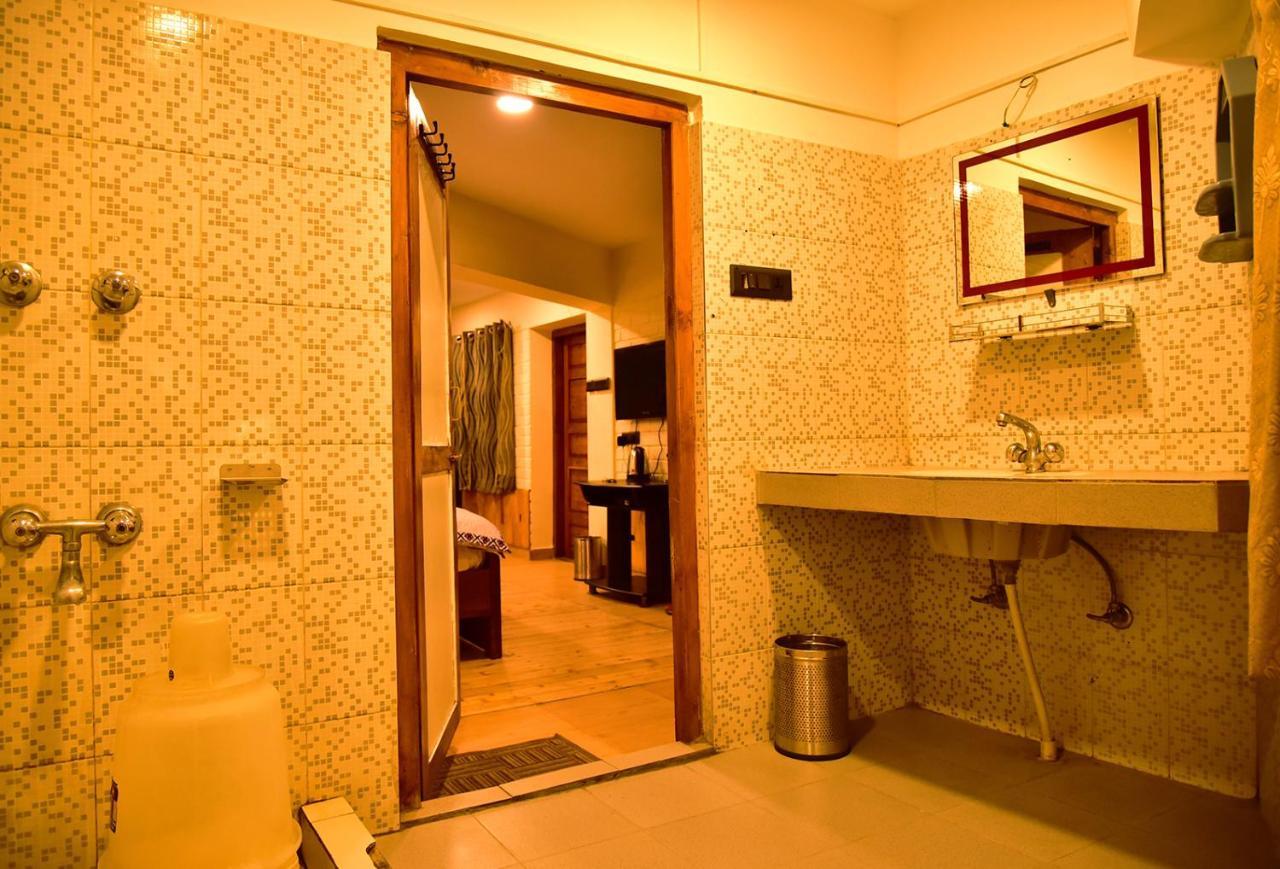 The Alpine Guest House Kasol Extérieur photo