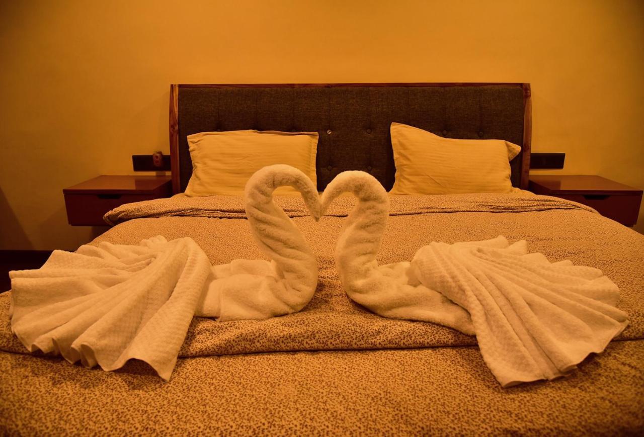 The Alpine Guest House Kasol Extérieur photo