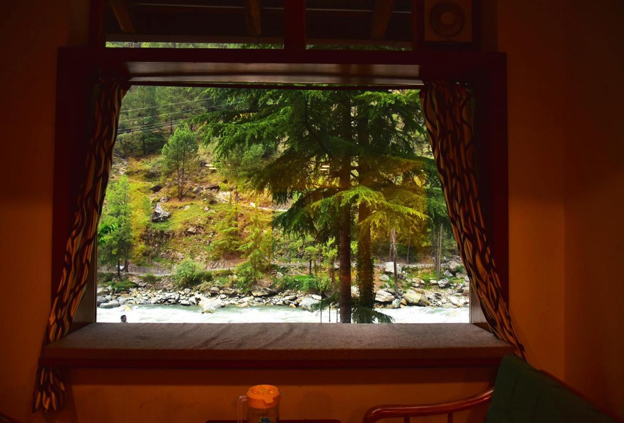 The Alpine Guest House Kasol Extérieur photo