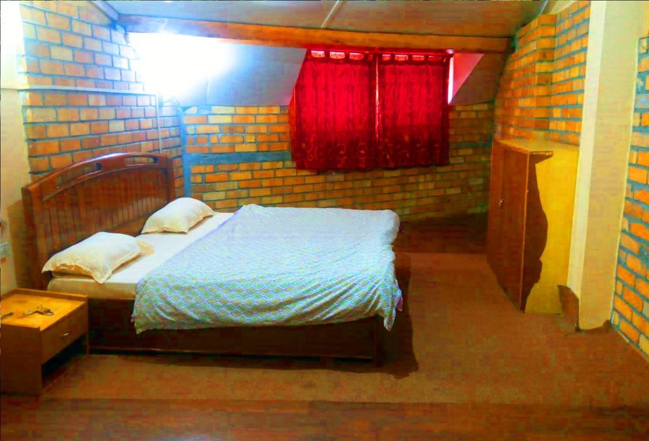 The Alpine Guest House Kasol Extérieur photo