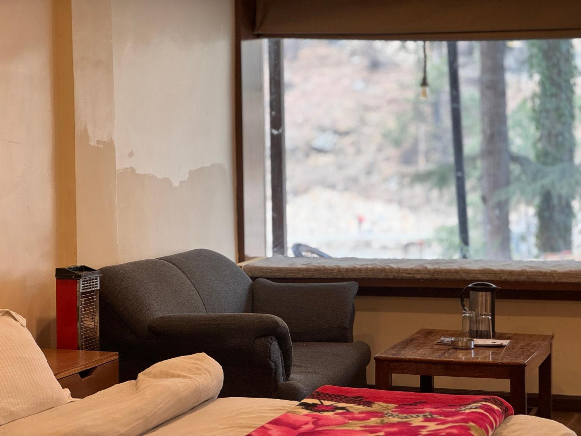 The Alpine Guest House Kasol Extérieur photo