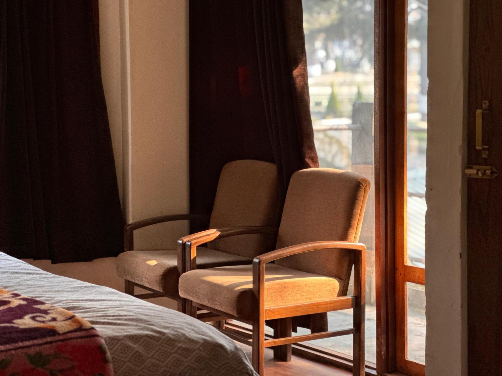 The Alpine Guest House Kasol Extérieur photo